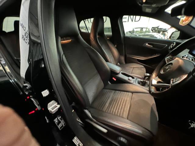 2015 Mercedes-Benz GLA 2.1 GLA 200d AMG Line 5dr