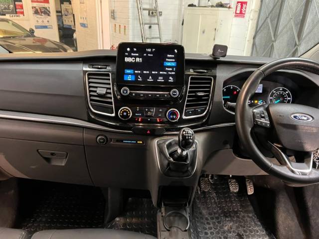 2018 Ford Tourneo Custom 2.0 EcoBlue 130ps Low Roof 8 Seater Titanium