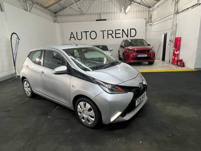 Toyota Aygo 1.0 VVT-i X-Play 5dr HATCHBACK Petrol Silver
