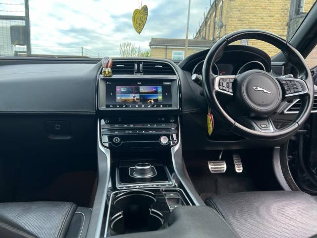 2017 Jaguar XE 2.0d [180] R-Sport 4dr Auto