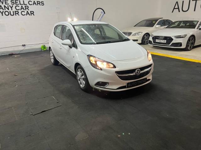 Vauxhall Corsa 1.4 Design 5dr Auto HATCHBACK Petrol White
