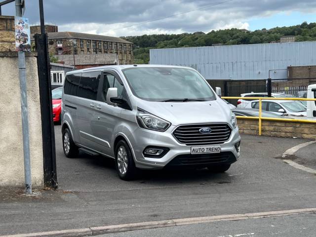 2018 Ford Tourneo Custom 2.0 EcoBlue 130ps Low Roof 8 Seater Titanium