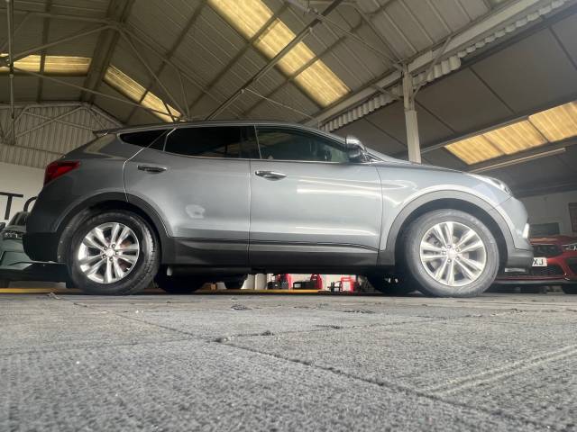 2017 Hyundai SANTA FE 2.2 CRDi Blue Drive Premium 5dr Auto [7 Seats]