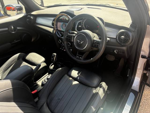 2023 Mini Hatch 1.5 Cooper Exclusive 3dr Auto