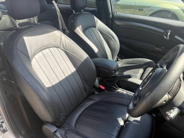 2023 Mini Hatch 1.5 Cooper Exclusive 3dr Auto