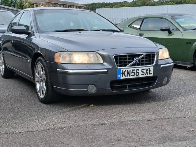 Volvo S60 2.4 D5 SE 4dr Geartronic [185] SALOON Diesel Grey